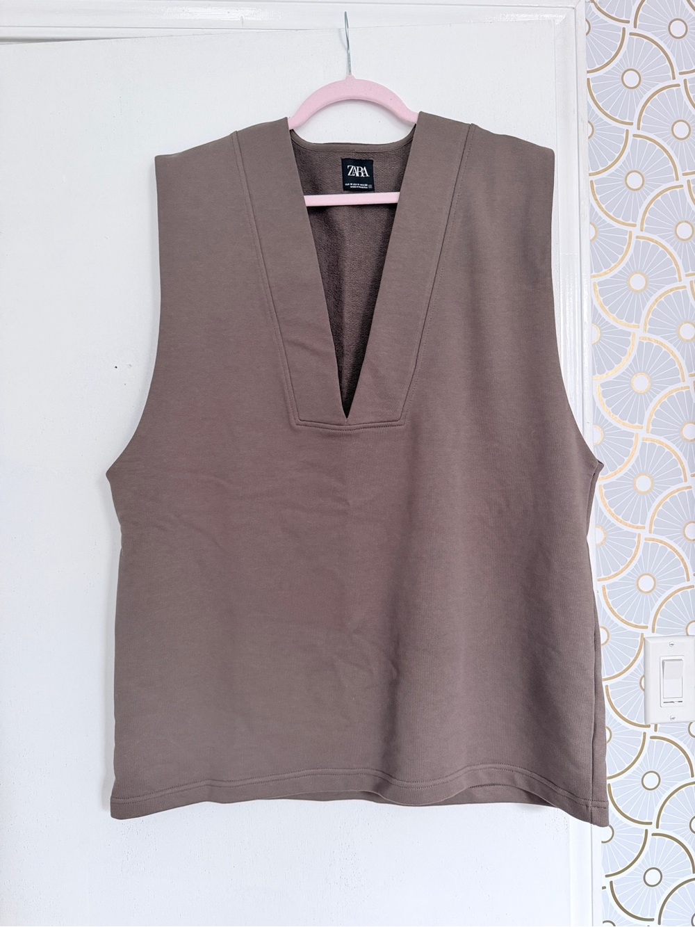 Zara Taupe V-Neck Sleeveless Sweatshirt